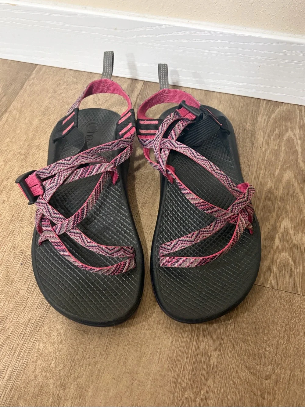 Chacos Women's ZX2 Pink White Print Hiking Sandals I Size 6